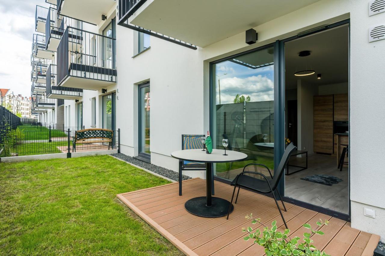 Esencja Apartments With Free Parking Garbary 104 By Noclegi Renters Poznań Exterior foto