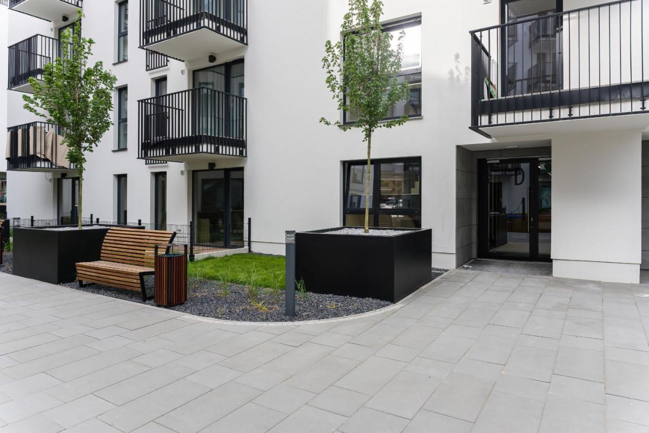 Esencja Apartments With Free Parking Garbary 104 By Noclegi Renters Poznań Exterior foto